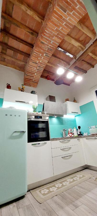 Claudia'S Home Pescia Bagian luar foto