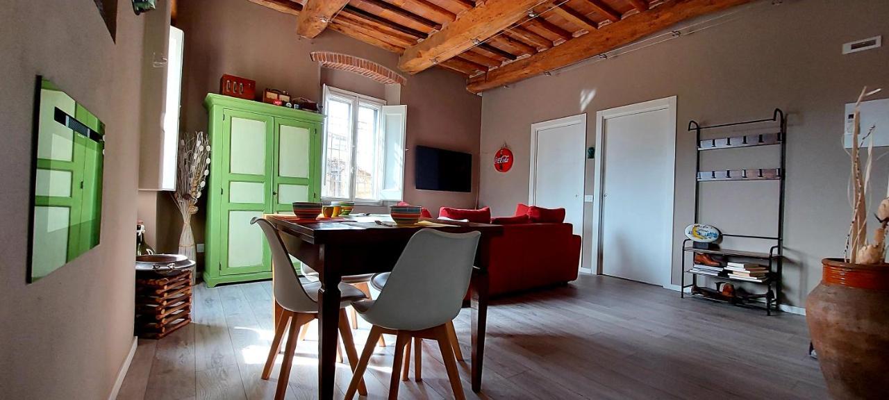Claudia'S Home Pescia Bagian luar foto