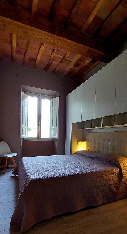 Claudia'S Home Pescia Bagian luar foto
