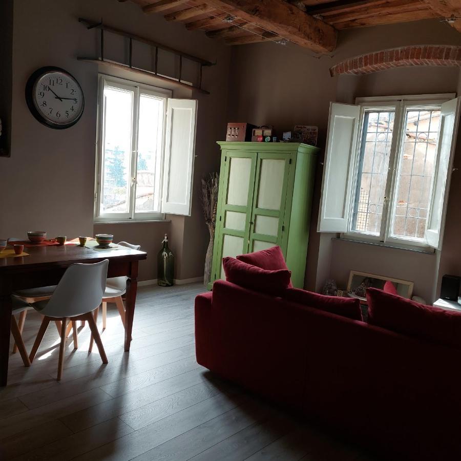 Claudia'S Home Pescia Bagian luar foto